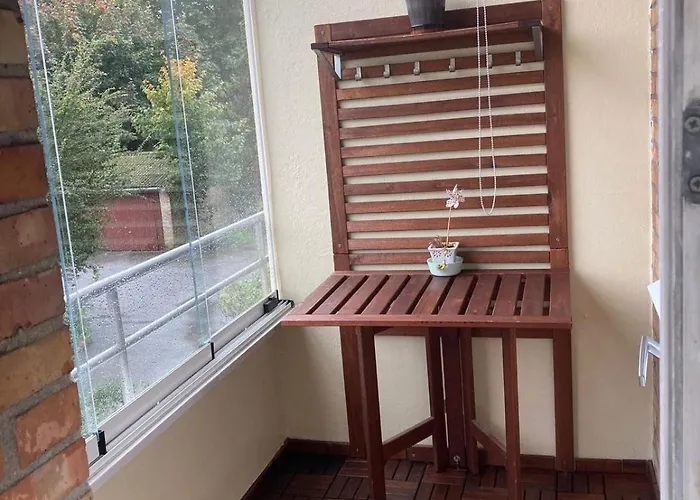 Con 2 Stanze Da Letto Vicino La Stazione Metro Di Mozart Plads København